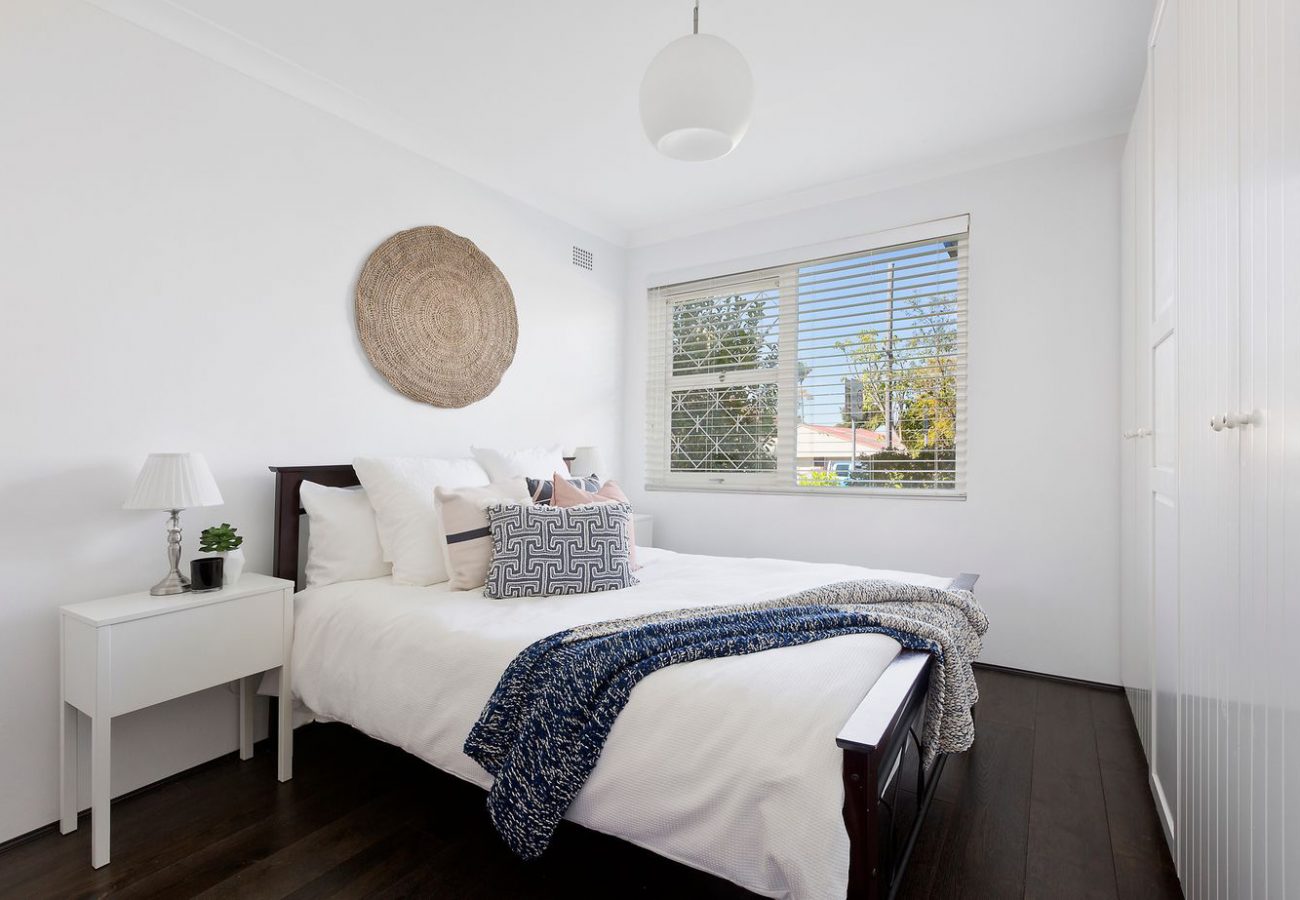 cleaning-house-moving-out